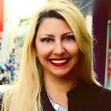 Özlem Hayat Kayalı ile kitapları ve yayıncılık üzerine